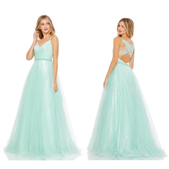 Mac Duggal Mint Tulle Princess Ballgown with Embellished Belt Size 10 $498 67565 - Picture 1 of 14